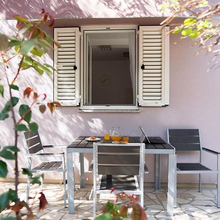 Apartments Lila Cres Dış mekan fotoğraf