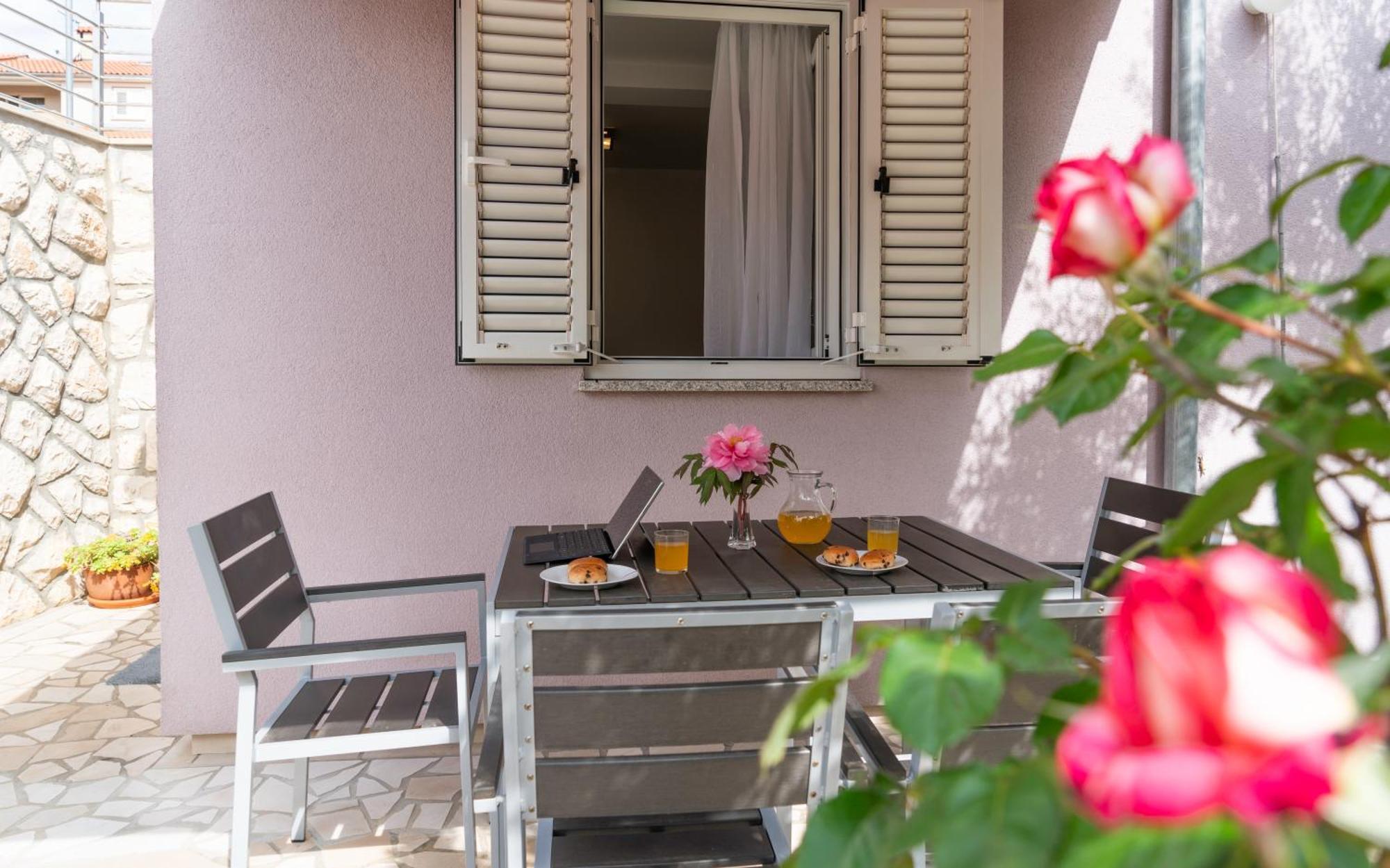Apartments Lila Cres Dış mekan fotoğraf