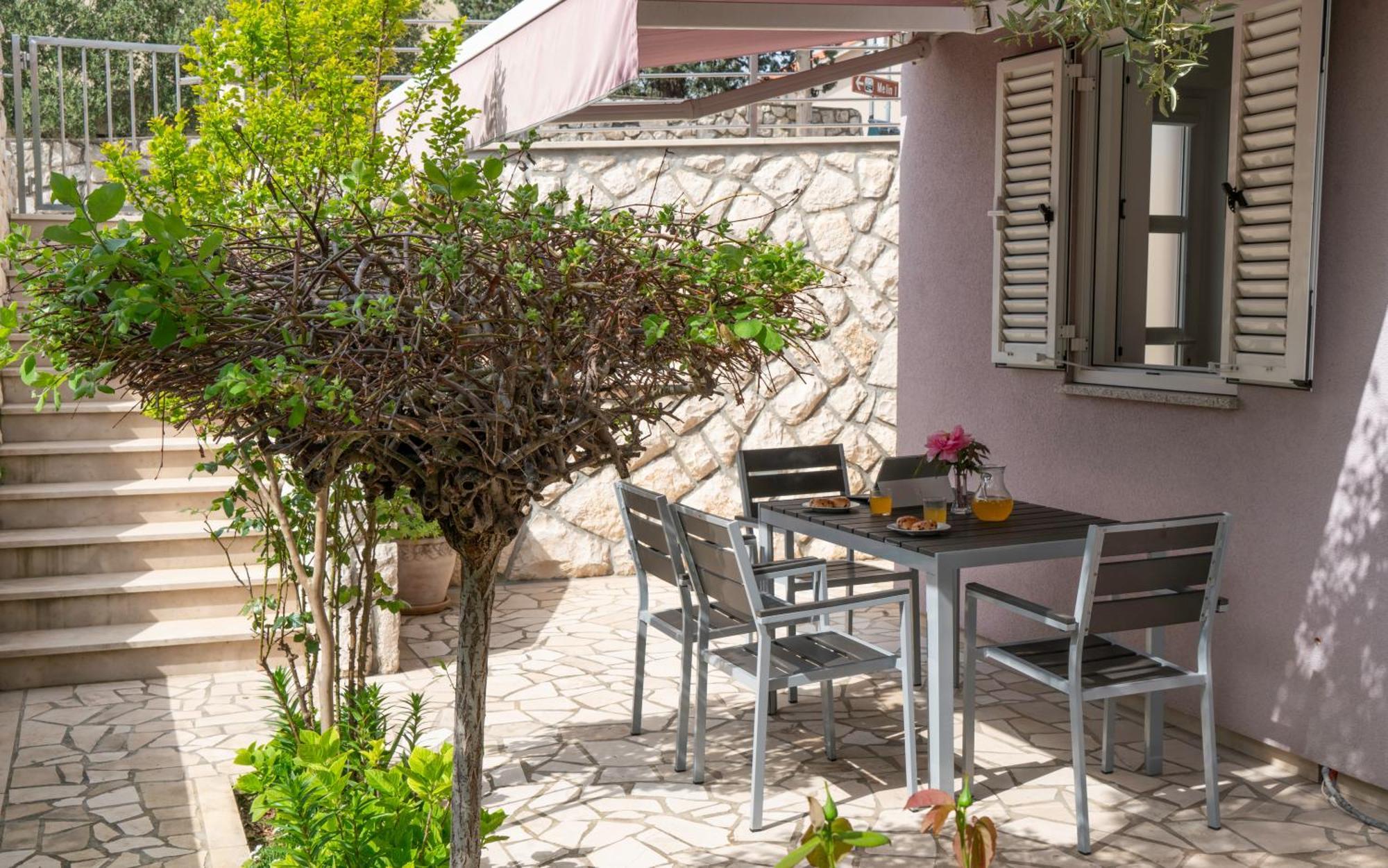Apartments Lila Cres Dış mekan fotoğraf