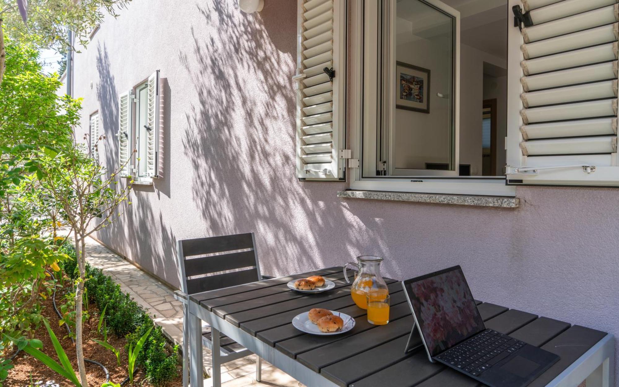 Apartments Lila Cres Dış mekan fotoğraf